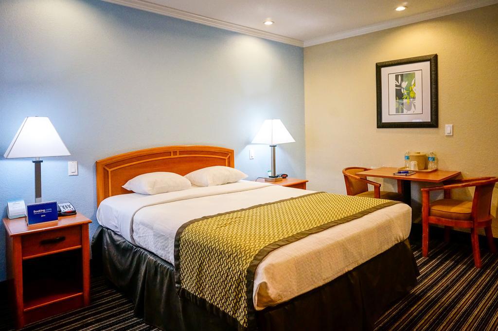 Hotel Parmani Palo Alto Ngoại thất bức ảnh